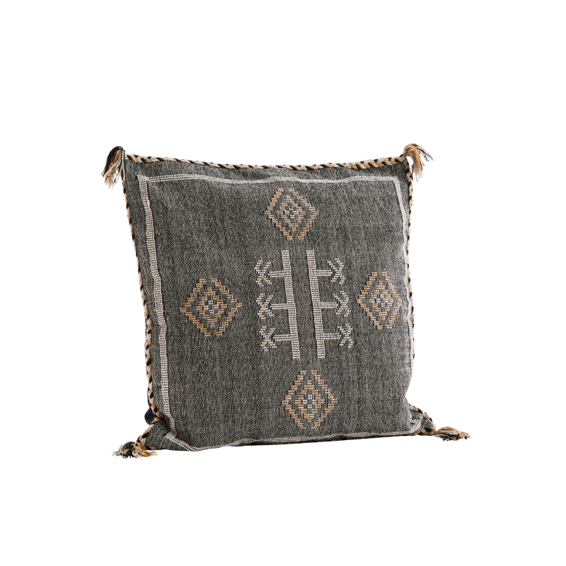 Madam Stoltz Håndvævet Pudebetræk - Sort, Indian Tan, Beige ❤ Stort online udvalg i Madam Stoltz ❤ Billig fragt og hurtig levering 2 - 5 hverdage ❤ Varenummer: BYH-2361406 / Ean: 2500573800215 på lager - Udsalg på Puder - Over 434 design mærker på udsalg