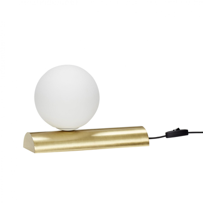 Hübsch Interiør Balance - Bordlampe, i Messing/Opal Messing,Glas,Metal ❤ Stort online udvalg i Hübsch Interiør ❤ Billig fragt og hurtig levering 2 - 5 hverdage ❤ Varenummer: BYH-2018792 / Ean: 5712772072547 på lager - Udsalg på Bordlamper - Over 350 kendte brands på udsalg