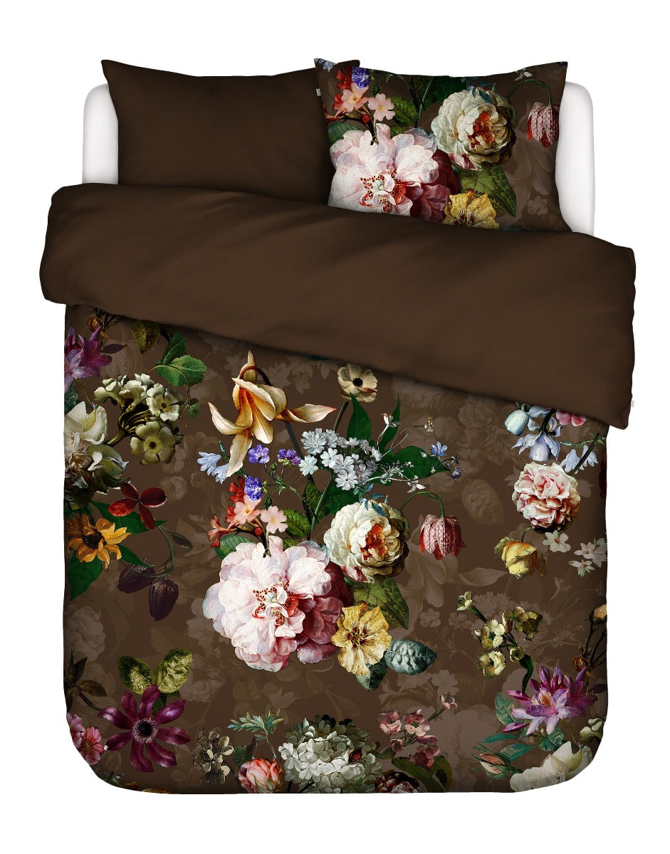 Produktbillede af Essenza sengetøj Fleur Chocolate-140 x 220 + 60 x 63 på tilbud i høj kvalitet