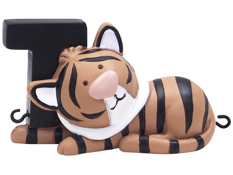 Produktbillede af Kids by Friis T bogstav med tiger til navnetog i premium kvalitet