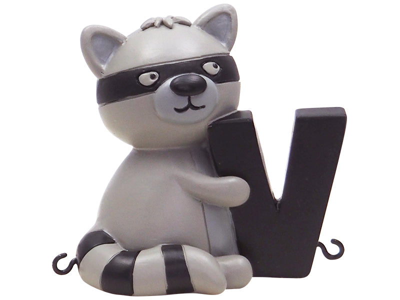 Produktbillede af Kids by Friis V bogstav med vaskebjørn til navnetog i premium kvalitet