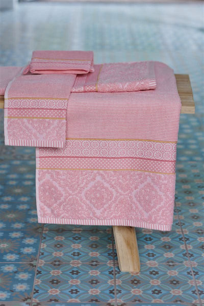 Se Pip Studio Soft Zellige Pink 30x50 på udsalg! Billig fragt & hurtig levering (1-2 dage). Stort udvalg, tilbud & op til 52% rabat. Køb nu!