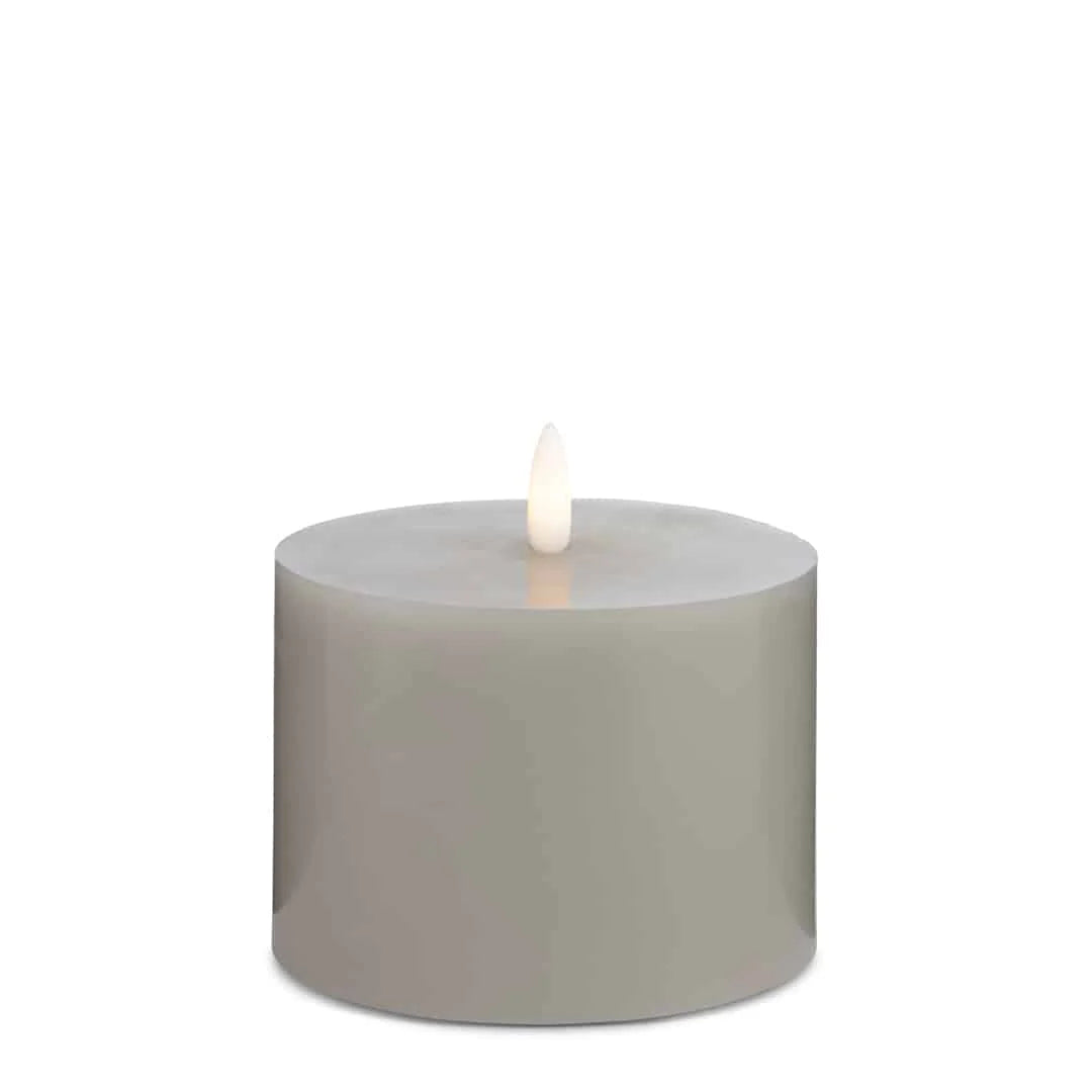 LED Stearinlys 1 stk. ø10 x 10 cm m/3D flamme (flere farver) Grå