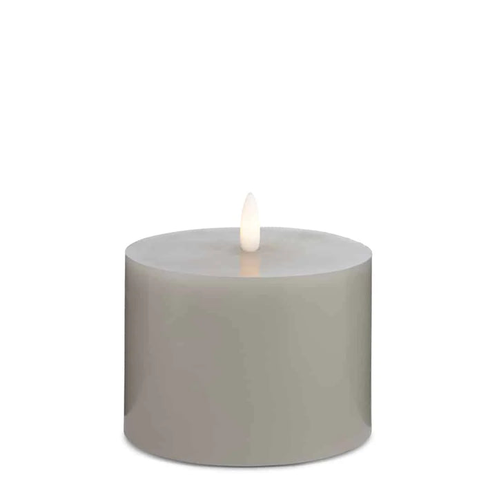 LED Stearinlys 1 stk. ø10 x 10 cm m/3D flamme (flere farver) Grå