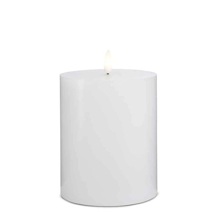 LED Stearinlys 1 stk. ø10 x 15 cm m/3D flamme (flere farver) Hvid