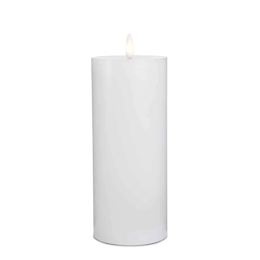 LED Stearinlys 1 stk. ø7,5 x 20 cm m/3D flamme (flere farver) Hvid