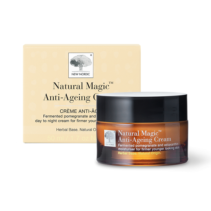 Produktbillede af New Nordic Natural Magic Anti Ageing Cream 50 ml. 2 for 389,- på tilbud