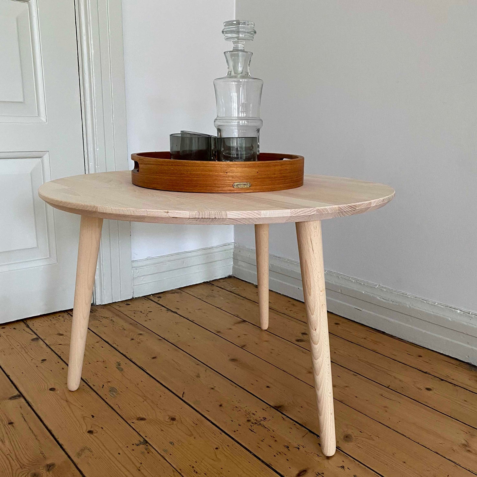 Produktbillede af CT 10 Sofabord i massiv bøg og diameter 70 cm Højde 40 cm Sæbebehandlet på tilbud i høj kvalitet