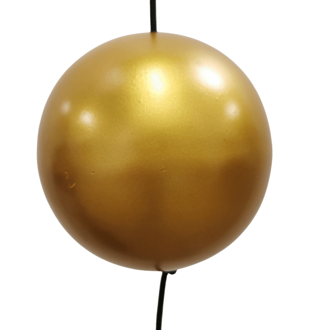 Produktbillede af Snoren Jernkugle guld lakeret Ø13 cm i premium kvalitet