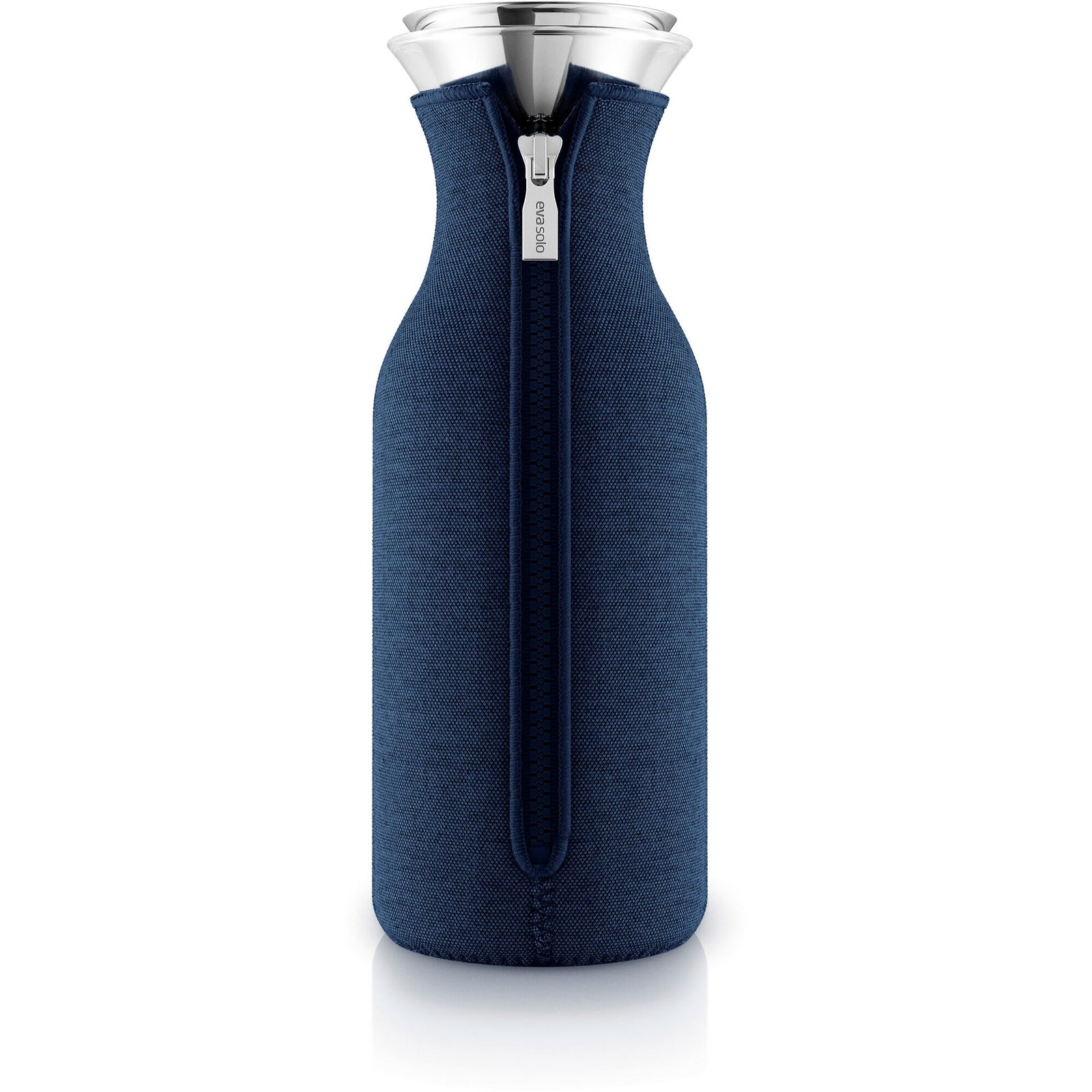 Eva solo Eva solo Køleskabskaraffel med vippelåg, navy blue ❤ produktbillede (karafel)