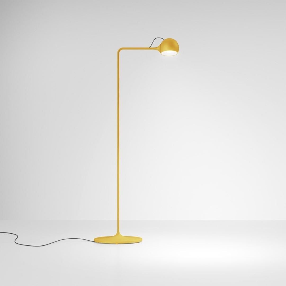 Produktbillede af IXA Reading Gulvlampe Gul Artemide i premium kvalitet