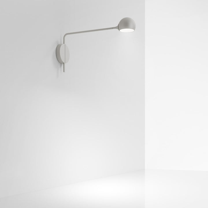 Produktbillede af IXA Væglampe Hvid/Grå Artemide i premium kvalitet