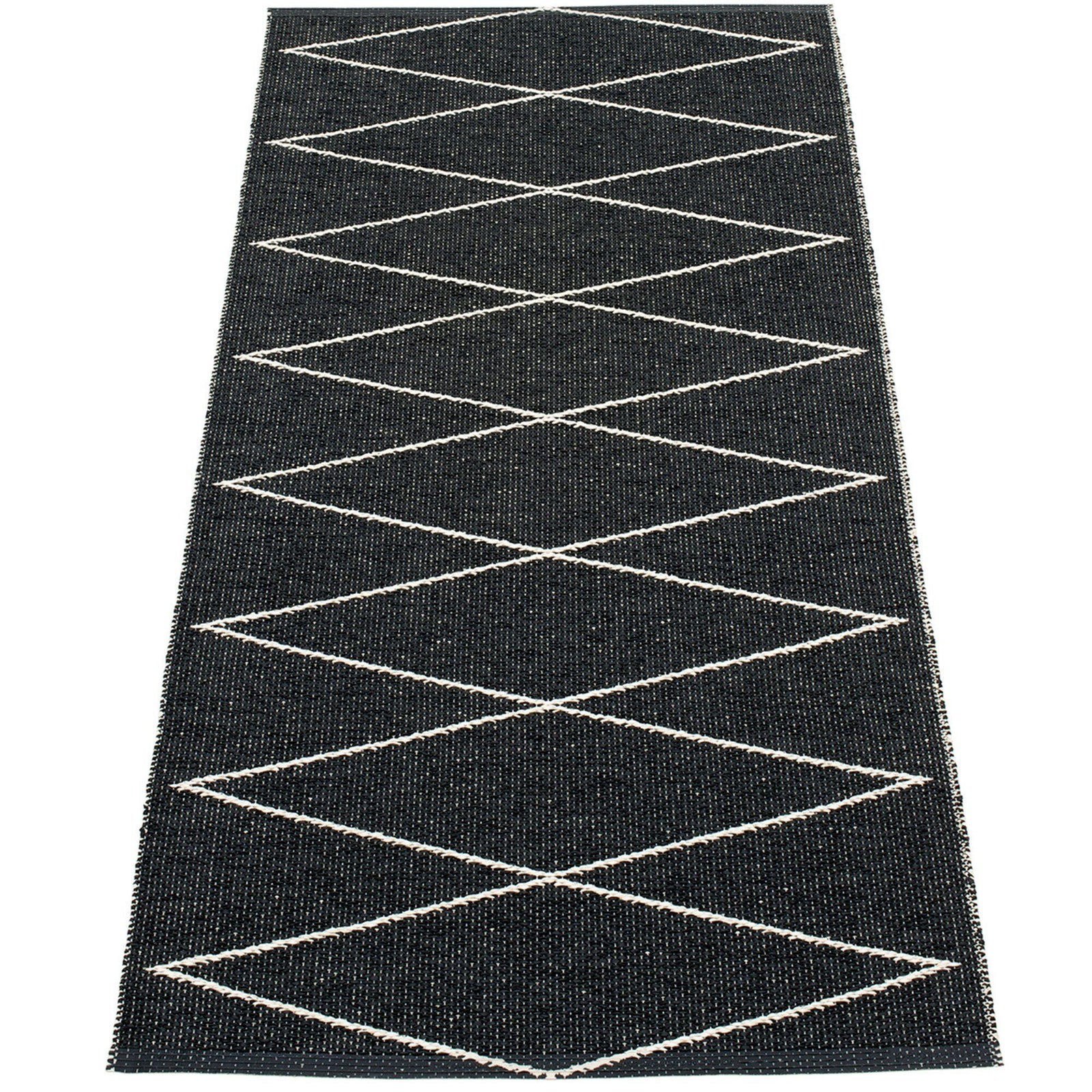 Pappelina Pappelina Gulvtæppe Max, 70 x 160 cm., black/vanilla ❤ produktfoto i kategorien Tæpper
