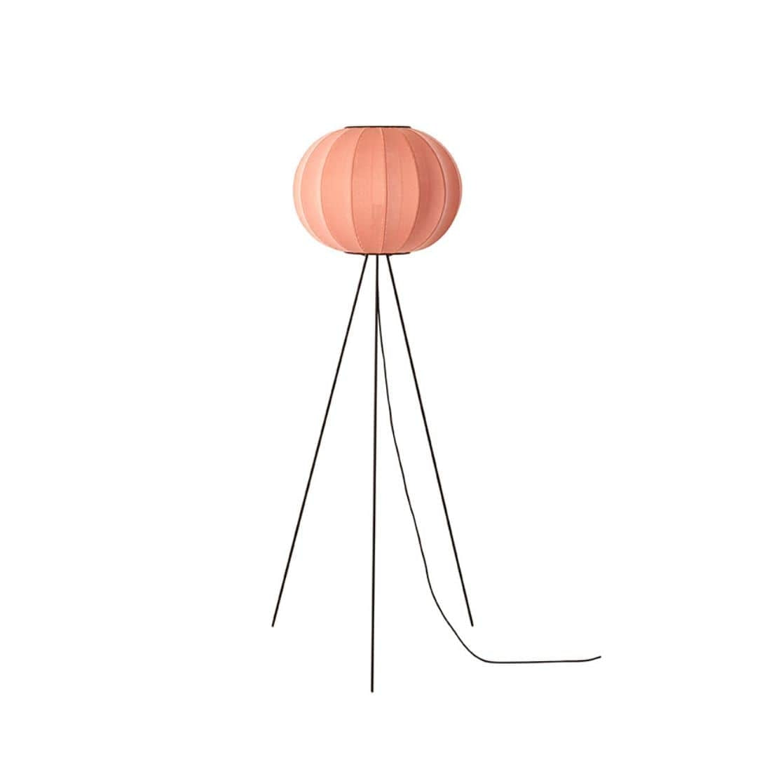 Knit-Wit 45 Round Gulvlampe High Coral Made by Hand