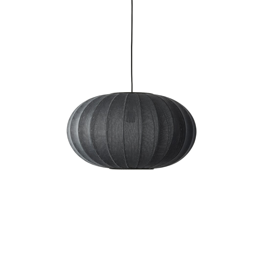 Produktbillede af Knit-Wit 57 Oval Pendel Black Made by Hand i premium kvalitet