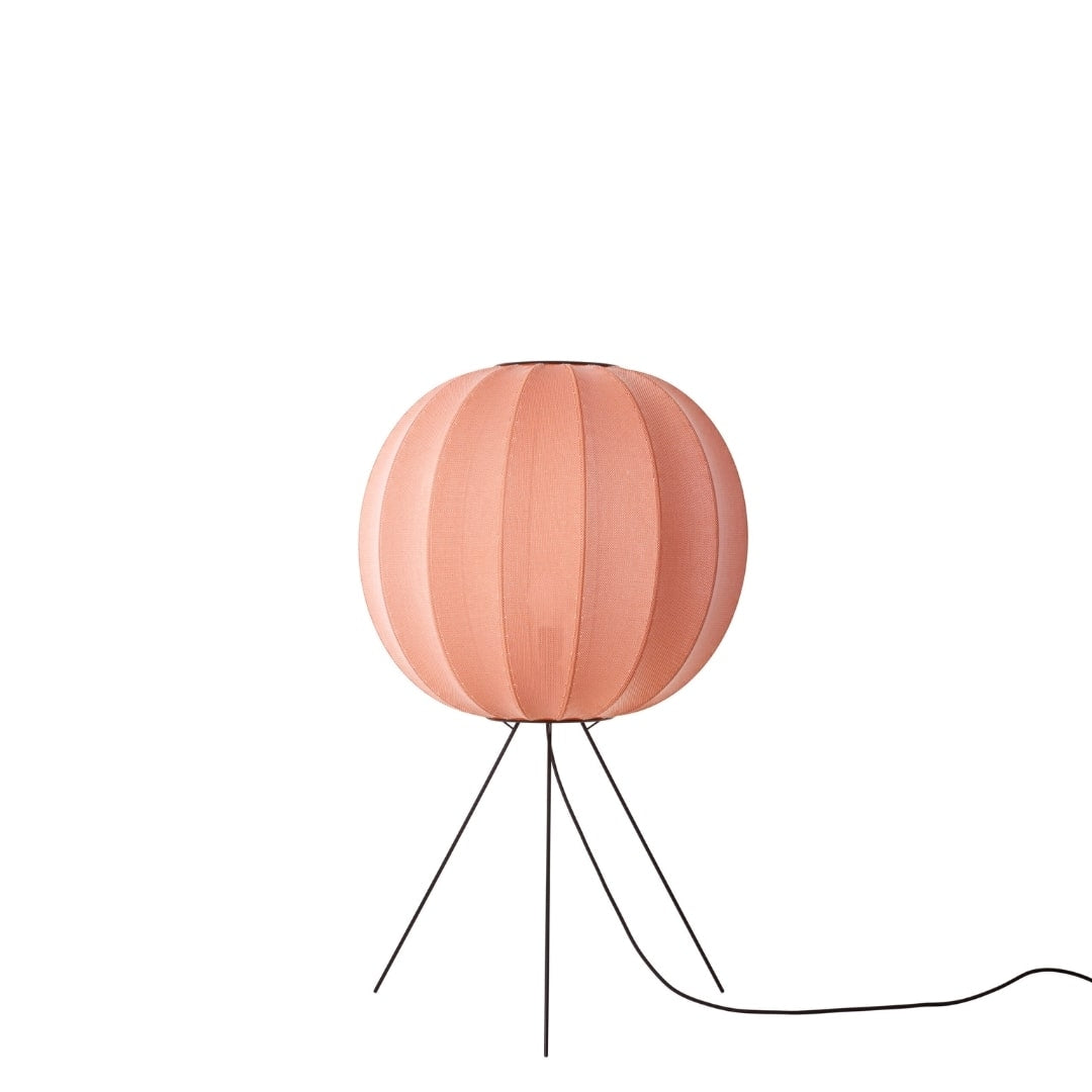 Produktbillede af Knit-Wit 60 Round Gulvlampe Medium Coral Made by Hand i premium kvalitet