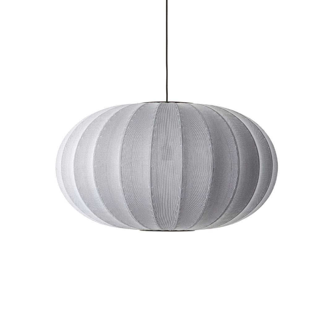 Produktbillede af Knit-Wit 76 Oval Pendel Silver Made by Hand i premium kvalitet