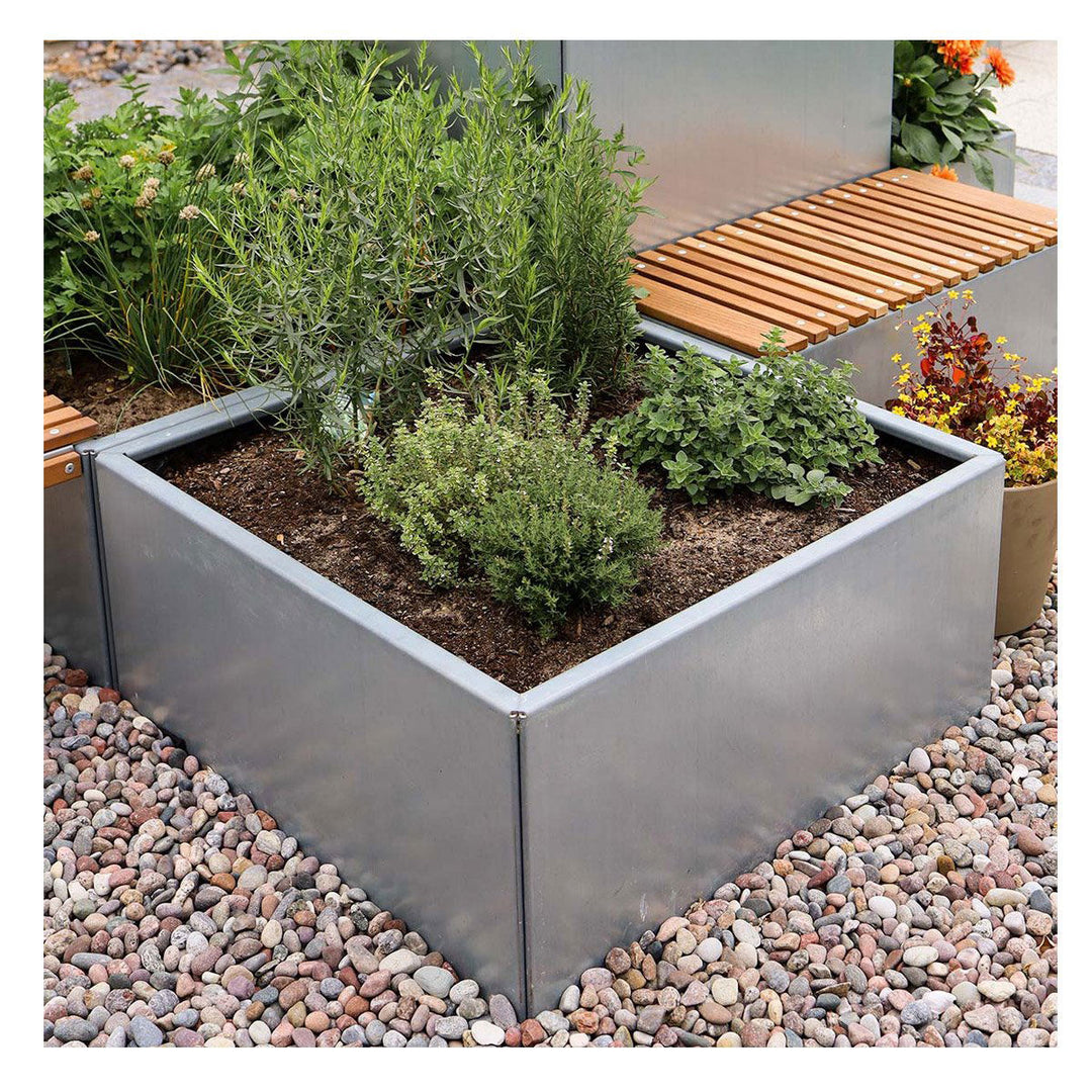 Produktbillede af Land Modern Kvadratisk plantekasse i galvaniseret stål 60 x 60 x 80 cm høj (Stablet) på tilbud i høj kvalitet