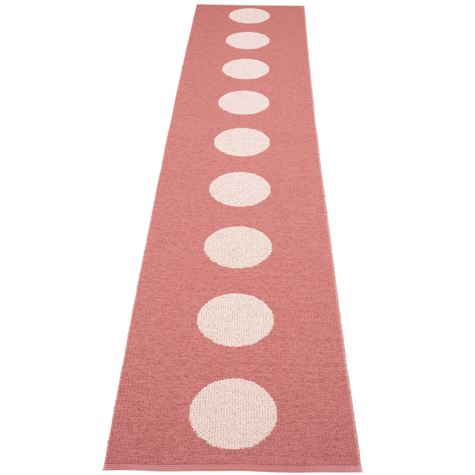Pappelina Pappelina Vera Pop Tæppe 70x360 cm, blush/pink ❤ billede i brug (Tæpper)