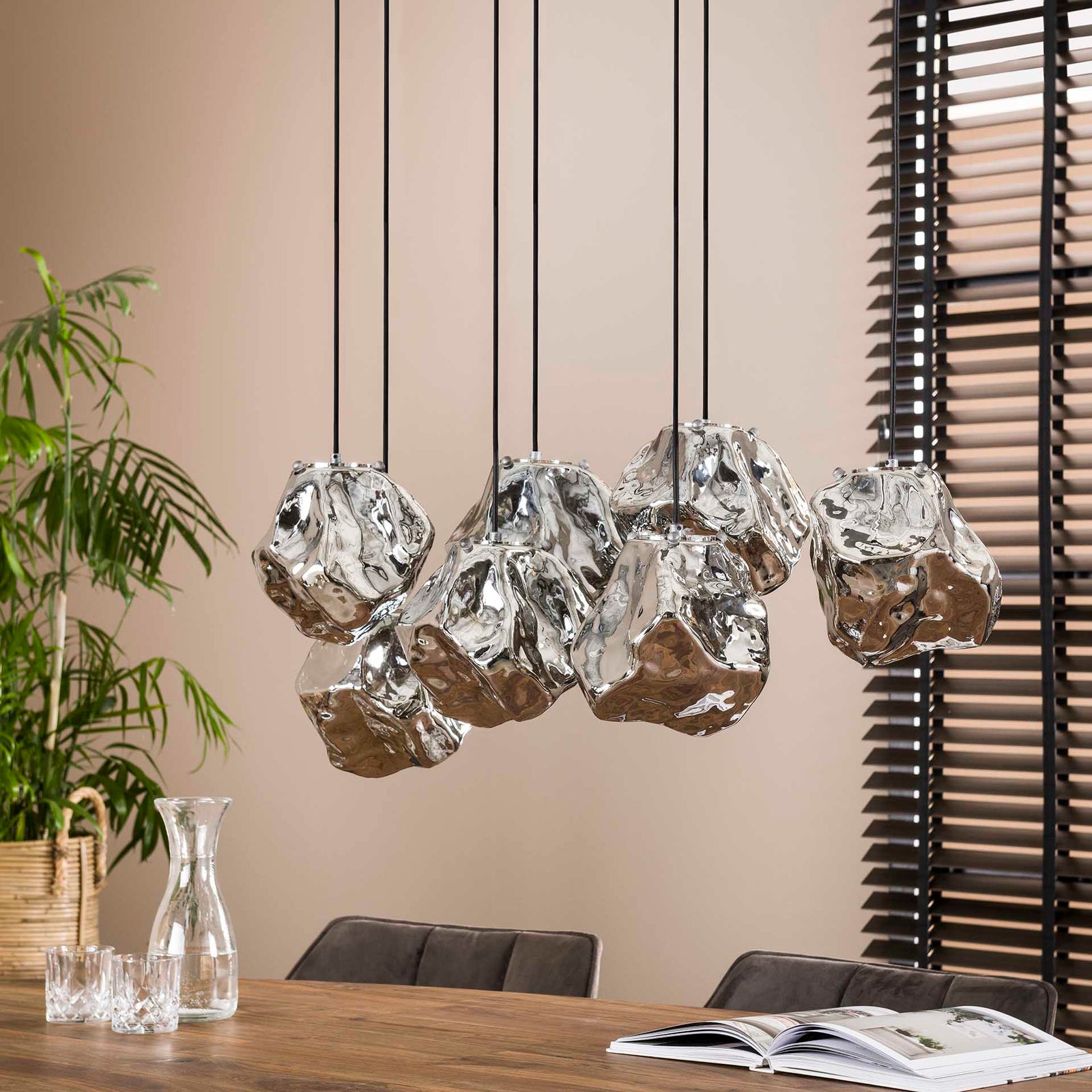 Produktbillede af Rock Loftlampe med syv mundblæste glasskærme Levering med pære(r) på tilbud i høj kvalitet