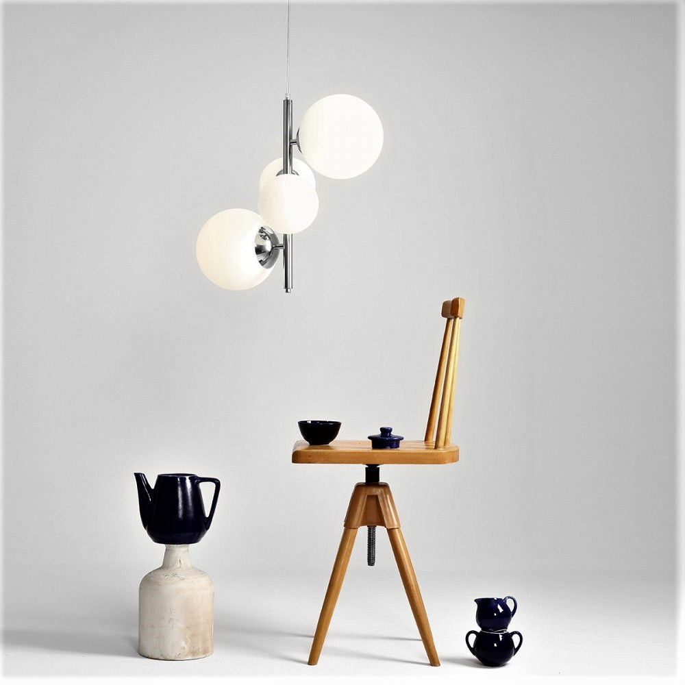 Produktbillede af Dizzy Loftlampe i krom og hvidt glas på tilbud i høj kvalitet