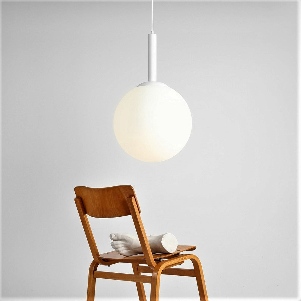 Produktbillede af Stick Loftlampe i hvid metal og glas ø 40 cm. kuppel på tilbud i høj kvalitet