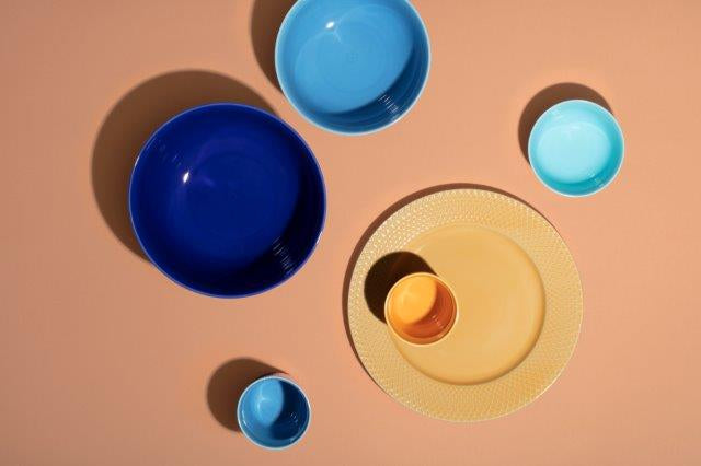 Produktbillede af Lyngby Porcelæn Rhombe Middagstallerken Ø27 cm sand i premium kvalitet