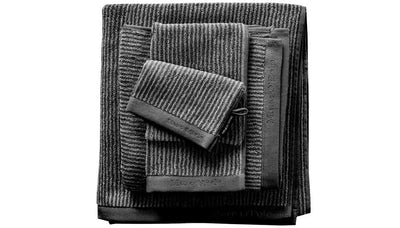 Se tilbud på Marc O'Polo Timeless Stripe håndklæder i antracitgrå/sølv. Billigt udsalg på badehåndklæde 70x140. Hurtig levering, 1-2 hverdage. Spar op til 63%.