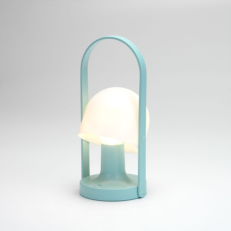 Produktbillede af Follow Me Light Blue transportabel Bordlampe Marset i premium kvalitet