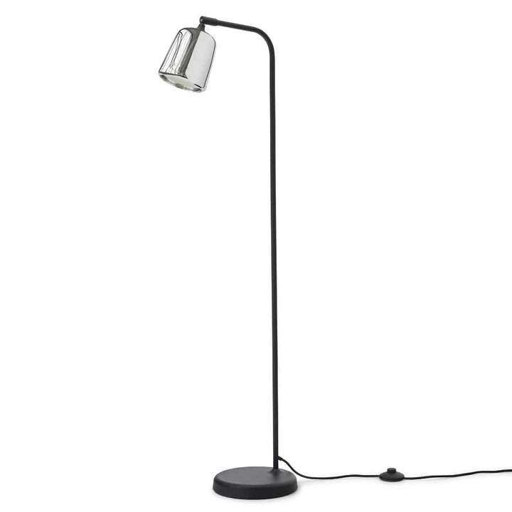 Material Gulvlampe Rustfri Stål m. Sort Base New Works