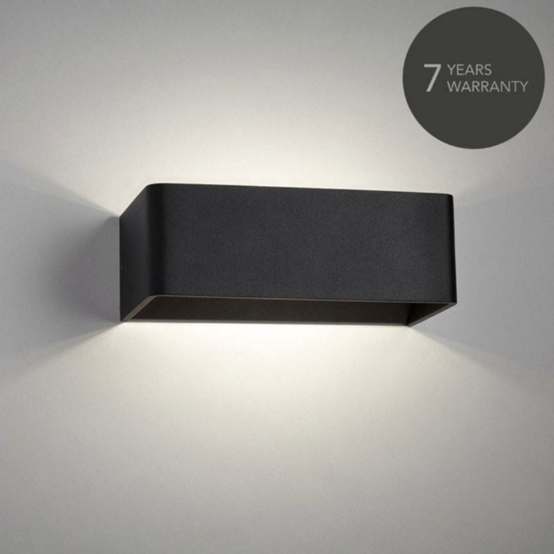 Produktbillede af Mood 2 LED Væglampe Sort 3000K Så længe lager haves LIGHT-POINT i premium kvalitet