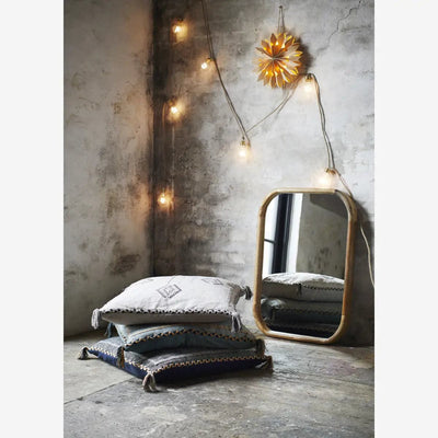 Madam Stoltz - Lyskæde indendørs stofledning ❤ Stort online udvalg i Madam Stoltz ❤ Billig fragt og hurtig levering 2 - 5 hverdage - Varenummer: BGH-47601469718858 / Ean: '2500574135231 på lager - Udsalg på Alle produkter (Lagerbeholdning er større end 1) Spar op til 63% - Over 454 design mærker på udsalg