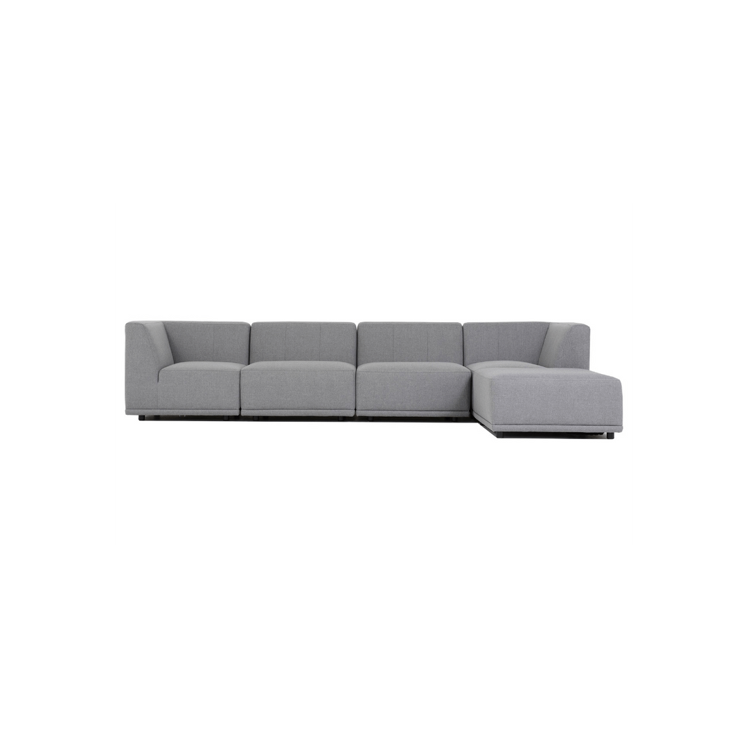 New York hjørnesofa med chaiselong fem moduler lysegrå polyester stof og sort plastik
