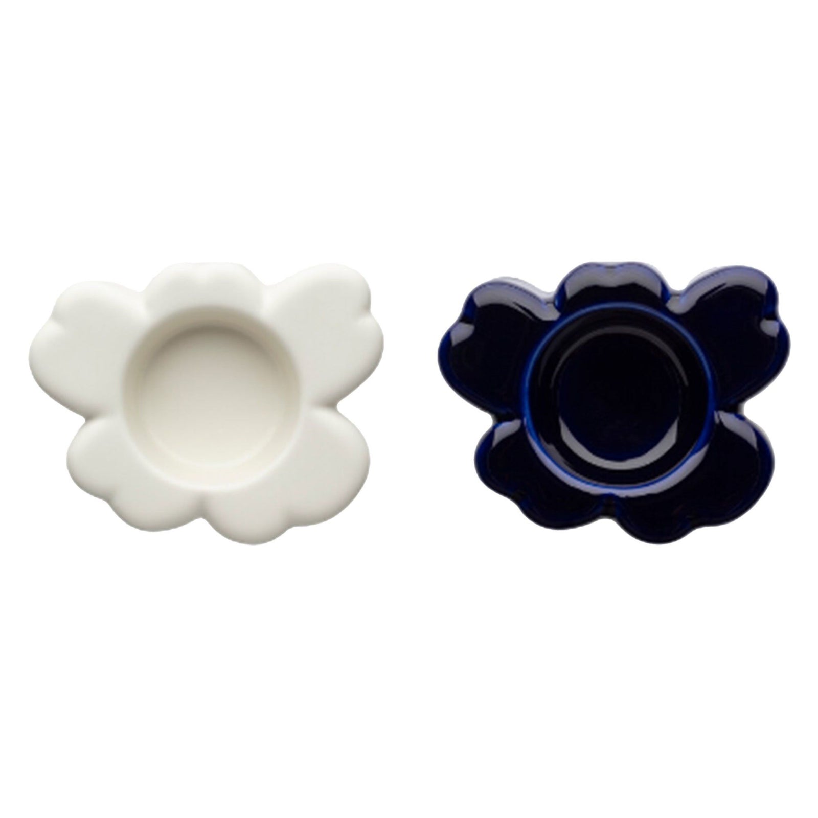 Marimekko Marimekko Unikko Shape fyrfadsstage, cobalt/matte white, 2 stk. – produktfoto (Lysestage)