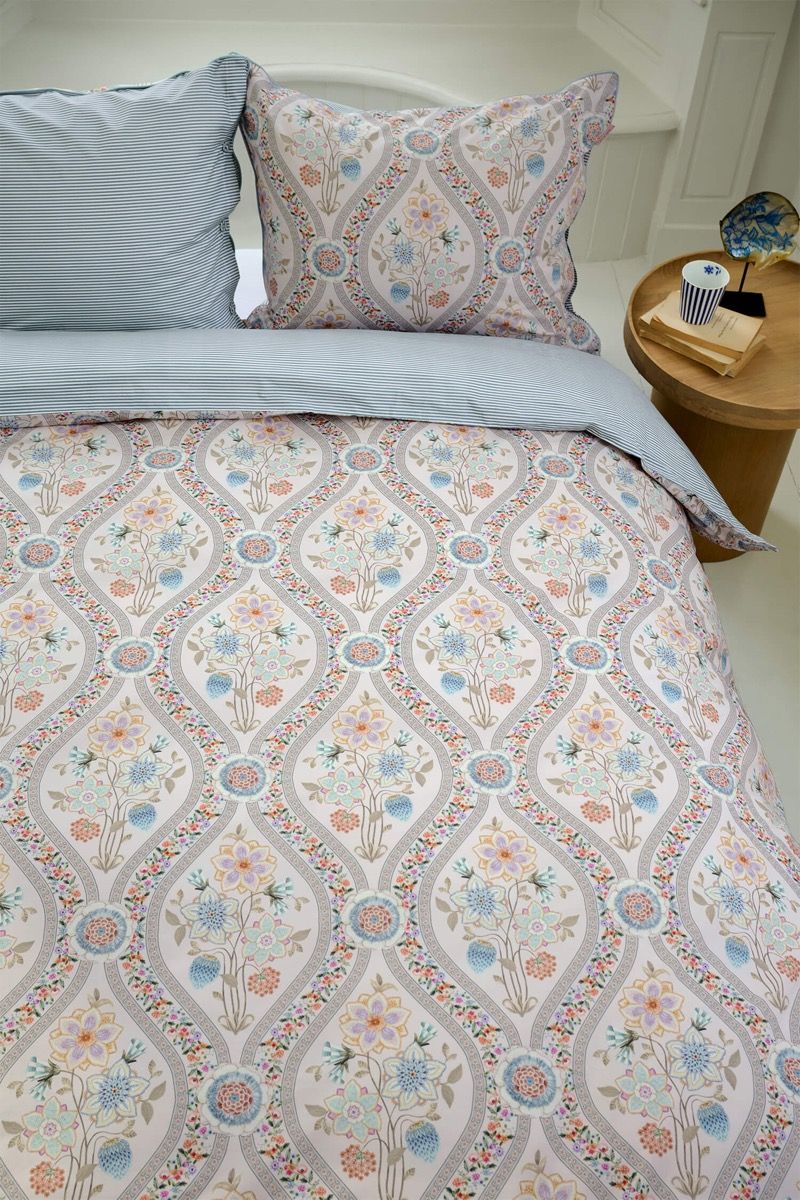 Produktbillede af Pip Ornamento Ramo White 140x200 på tilbud i høj kvalitet