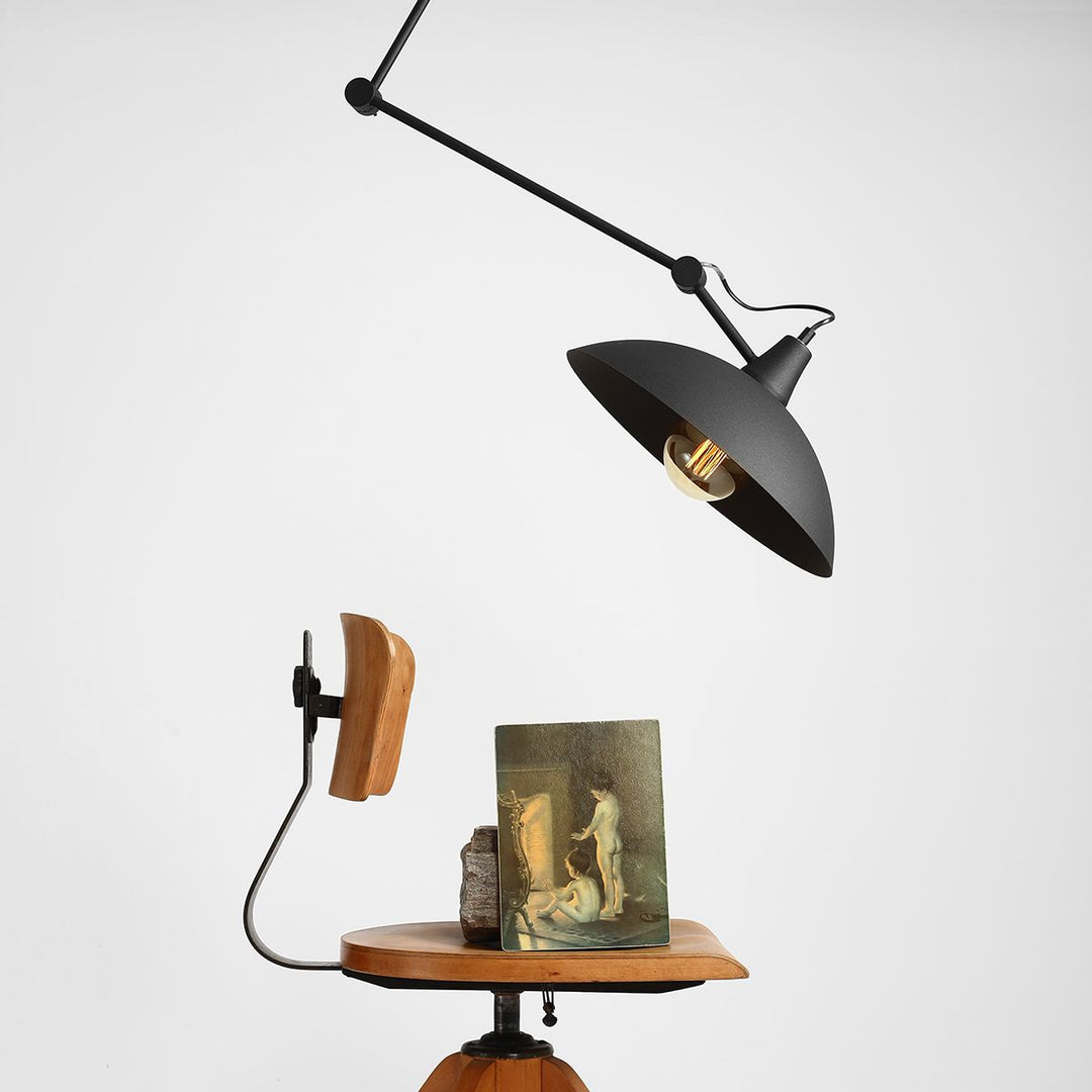 Produktbillede af Mejlby Loftlampe i sort metal på tilbud i høj kvalitet