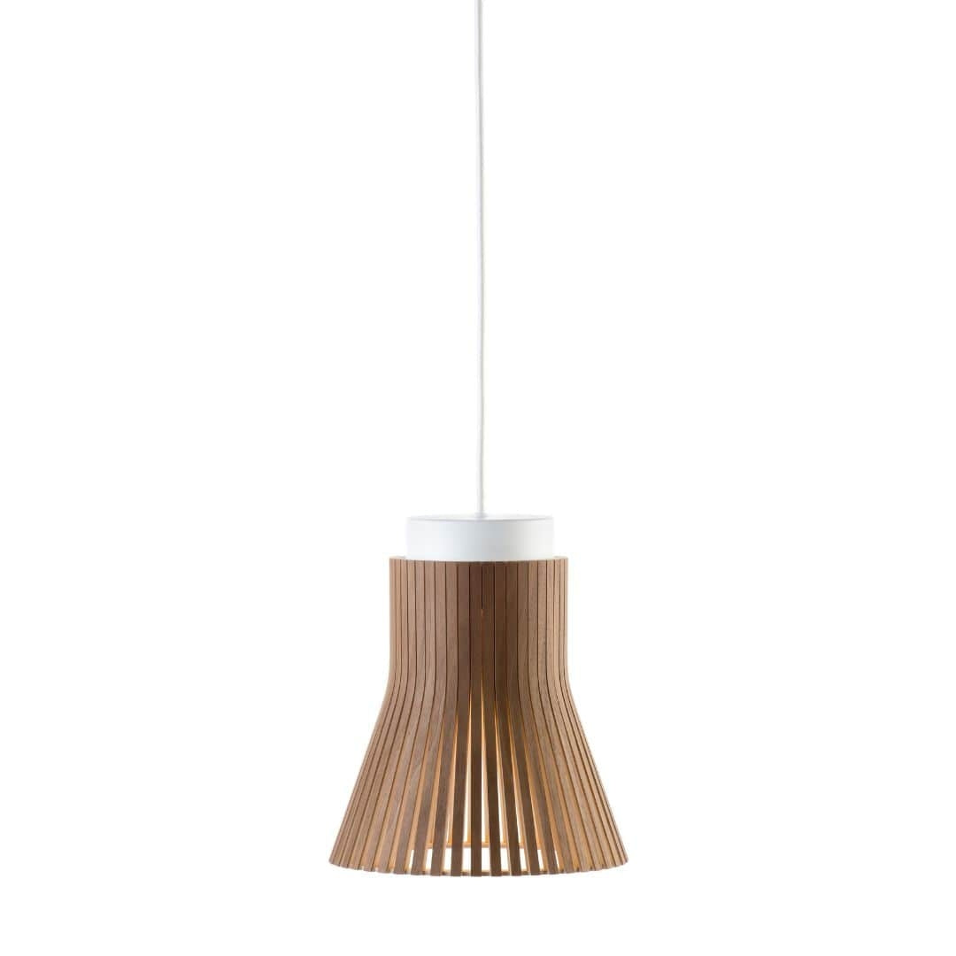 Produktbillede af Petite 4600 Pendel Valnød Så længe lager haves Secto Design i premium kvalitet