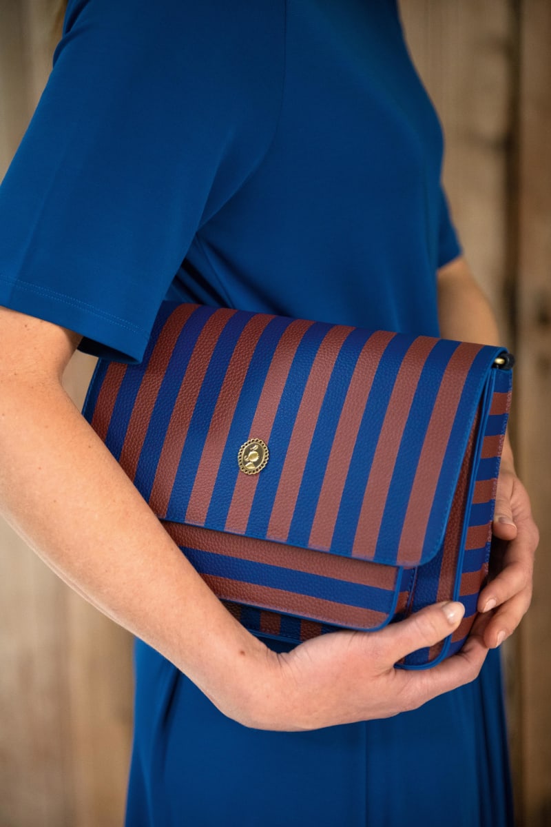 Produktbillede af Pip Studio Fenna Cross Body Bag Medium Stripe Blue 25x7x20cm på tilbud i høj kvalitet