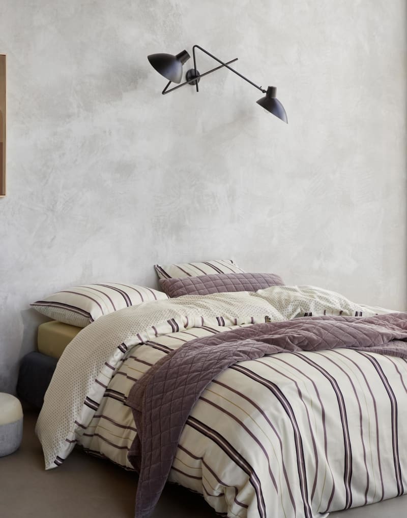 Produktbillede af Meryl Duvet Cover Lovely Lilac 140x200/60x63 på tilbud i høj kvalitet