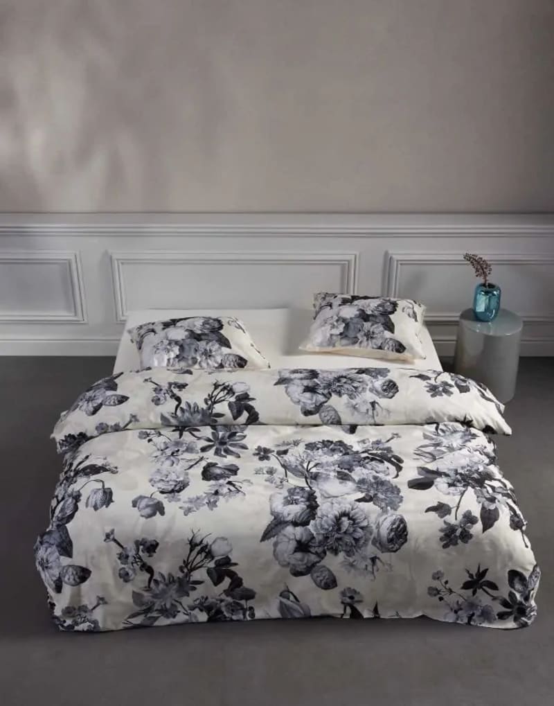 Produktbillede af Essenza Floor Vanilla 140x220+60x63 på tilbud i høj kvalitet