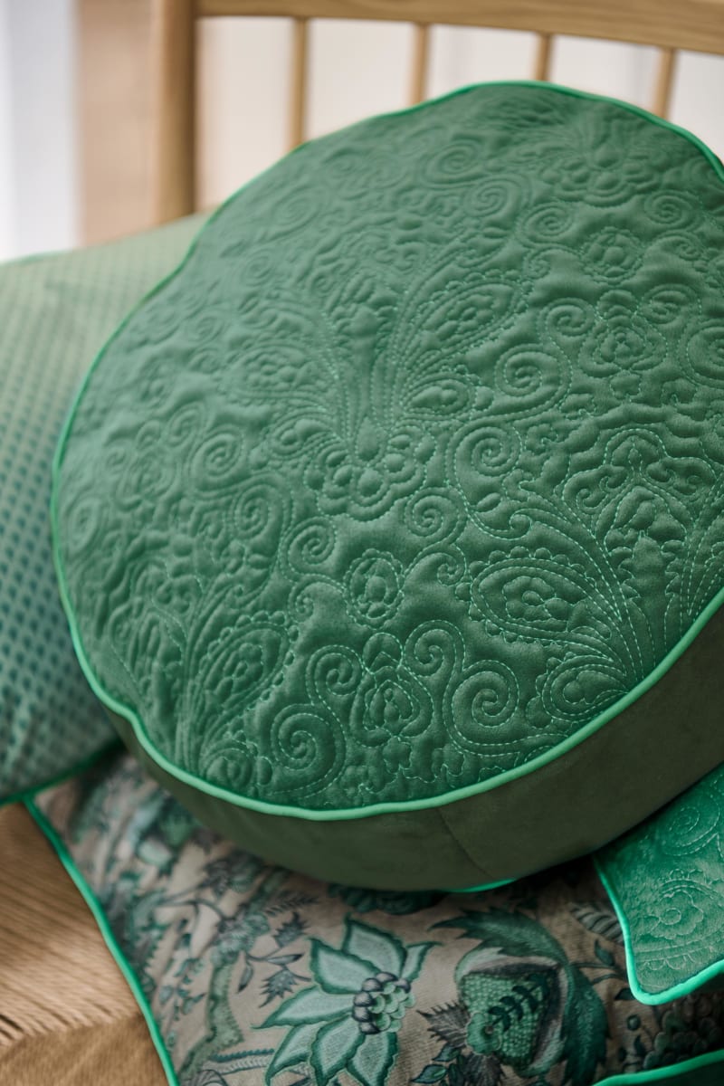 Produktbillede af Cushion Quiltey Days/Suki Green 40cm på tilbud i høj kvalitet