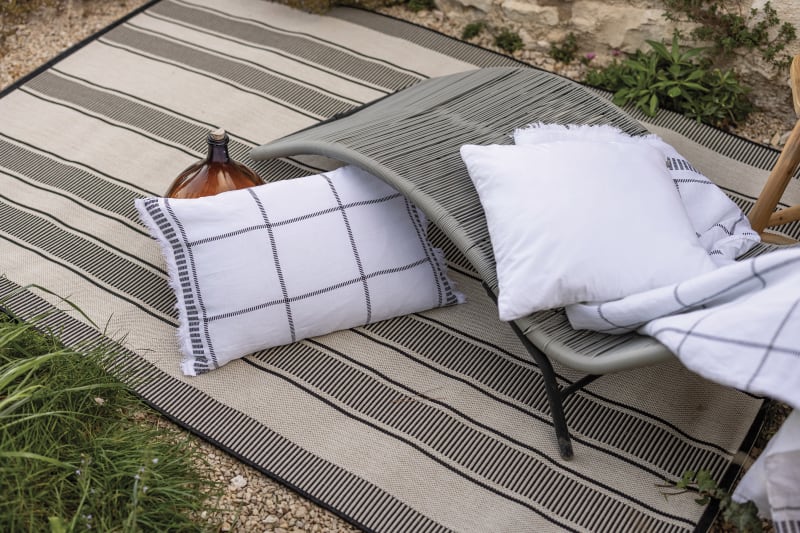 Produktbillede af RUG PAOMIA Perle 60x110 cm på tilbud i høj kvalitet