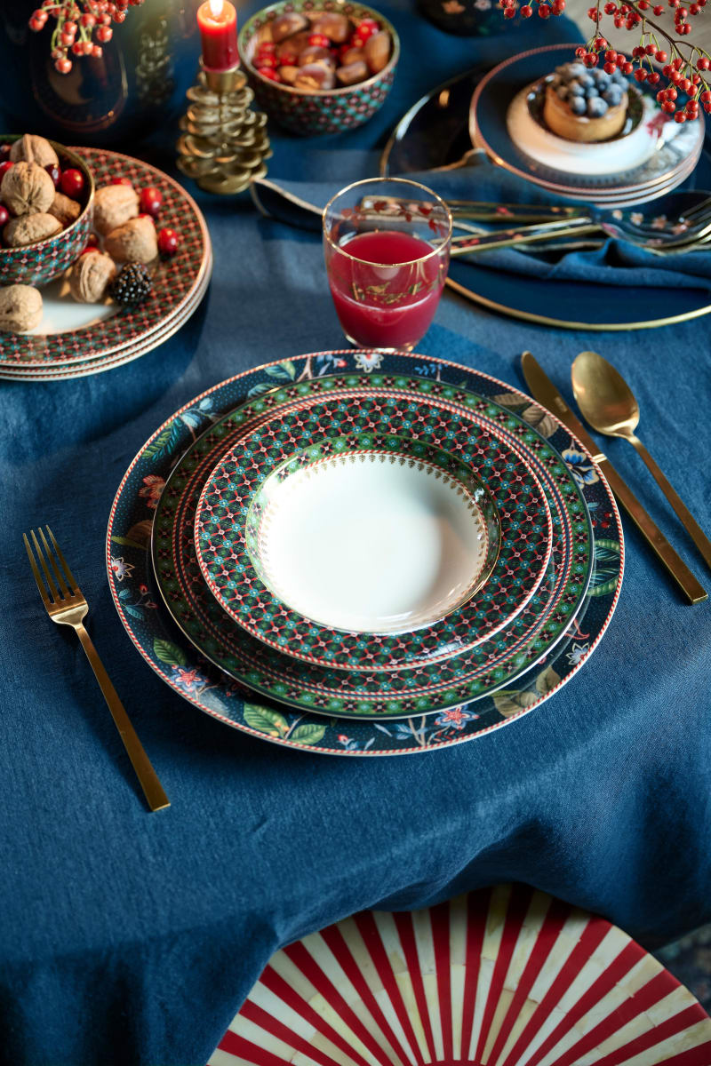 Produktbillede af Berry Blues Deep Plate Clover Green 21.5cm på tilbud i høj kvalitet