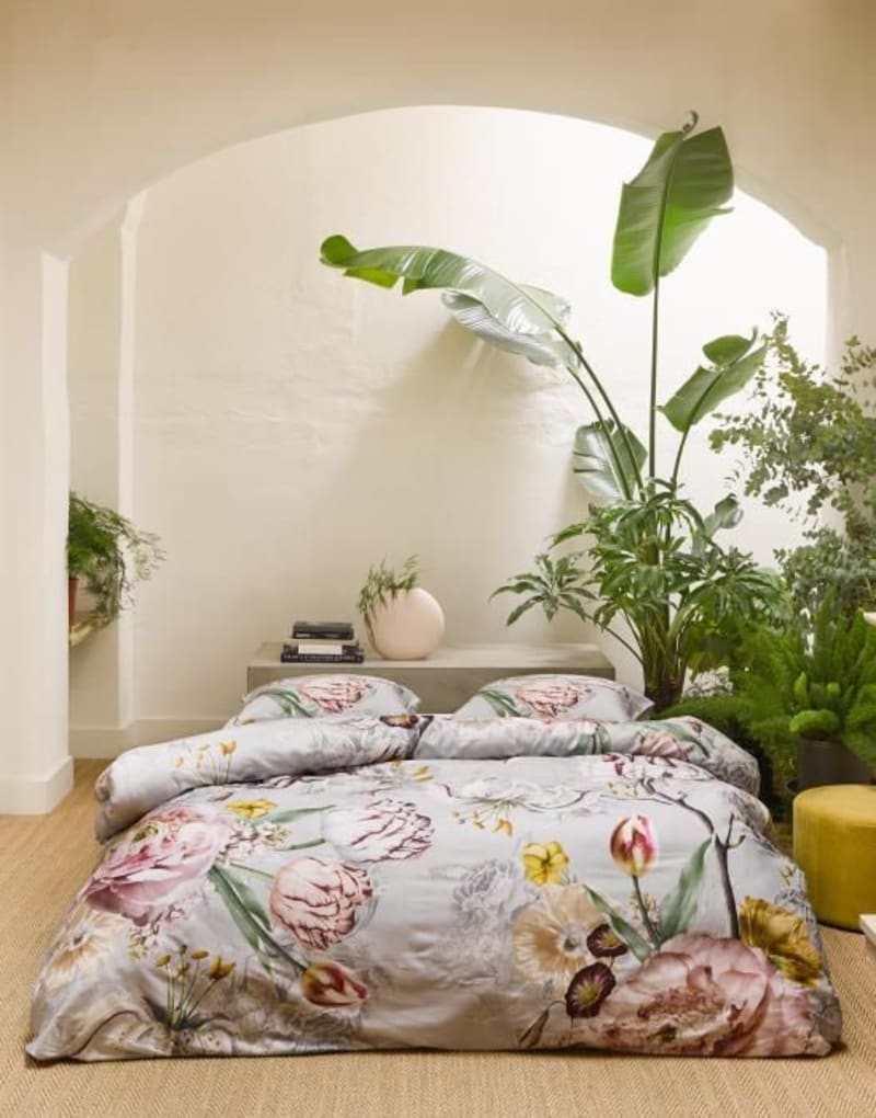 Produktbillede af Essenza Aimee Mist- DOBBELTDYNE 200 x 220 cm & 2 stk. pude 60 x 63 cm på tilbud i høj kvalitet