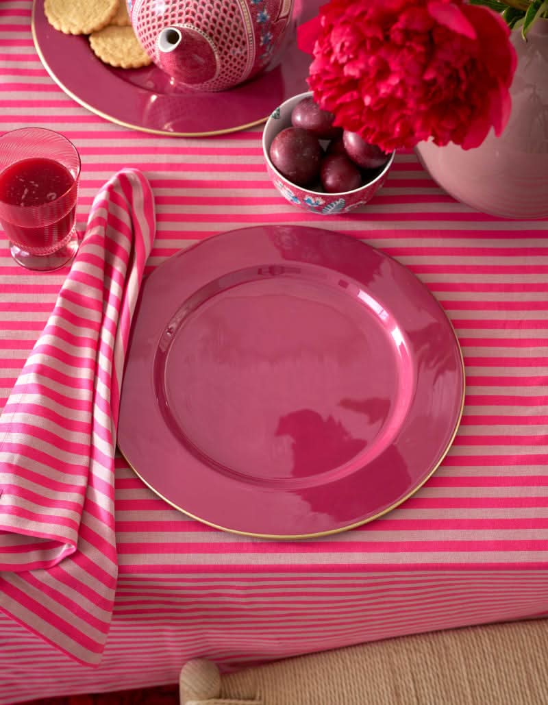 Se billigt tilbud på Plate Metal Pink 32cm fra Pip Studio! Udsalg på Bolig > Køkken > Porcelæn. Spar op til 58%. Hurtig levering: 1-2 hverdage.