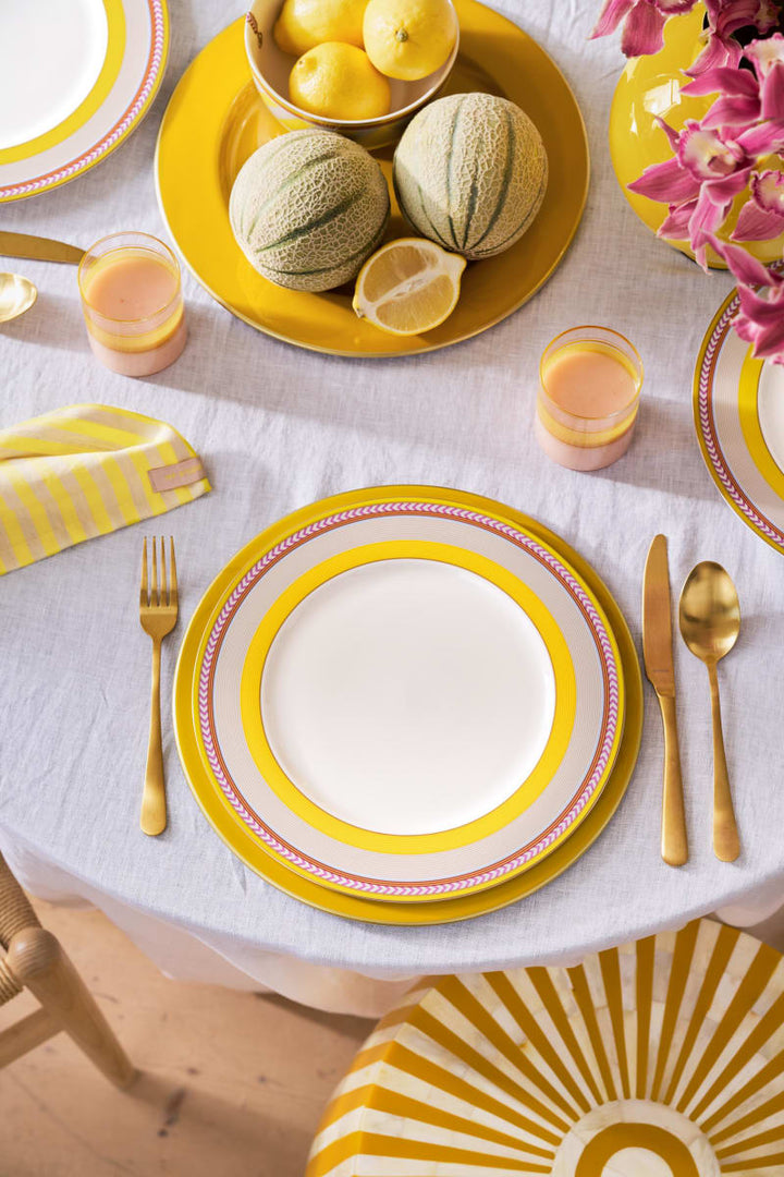Produktbillede af Plate Pip Chique Stripes Yellow 28cm på tilbud i høj kvalitet