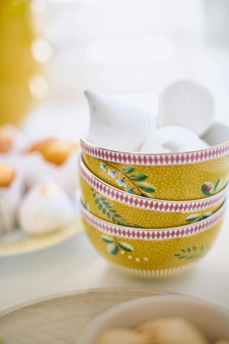 Se billigt tilbud på Bowl La Majorelle Yellow 12cm! Udsalg på Pip Studio - Køb online nu. Hurtig levering, billig fragt. Varenummer: CADEC-51.003.223. Spar op til 53%.