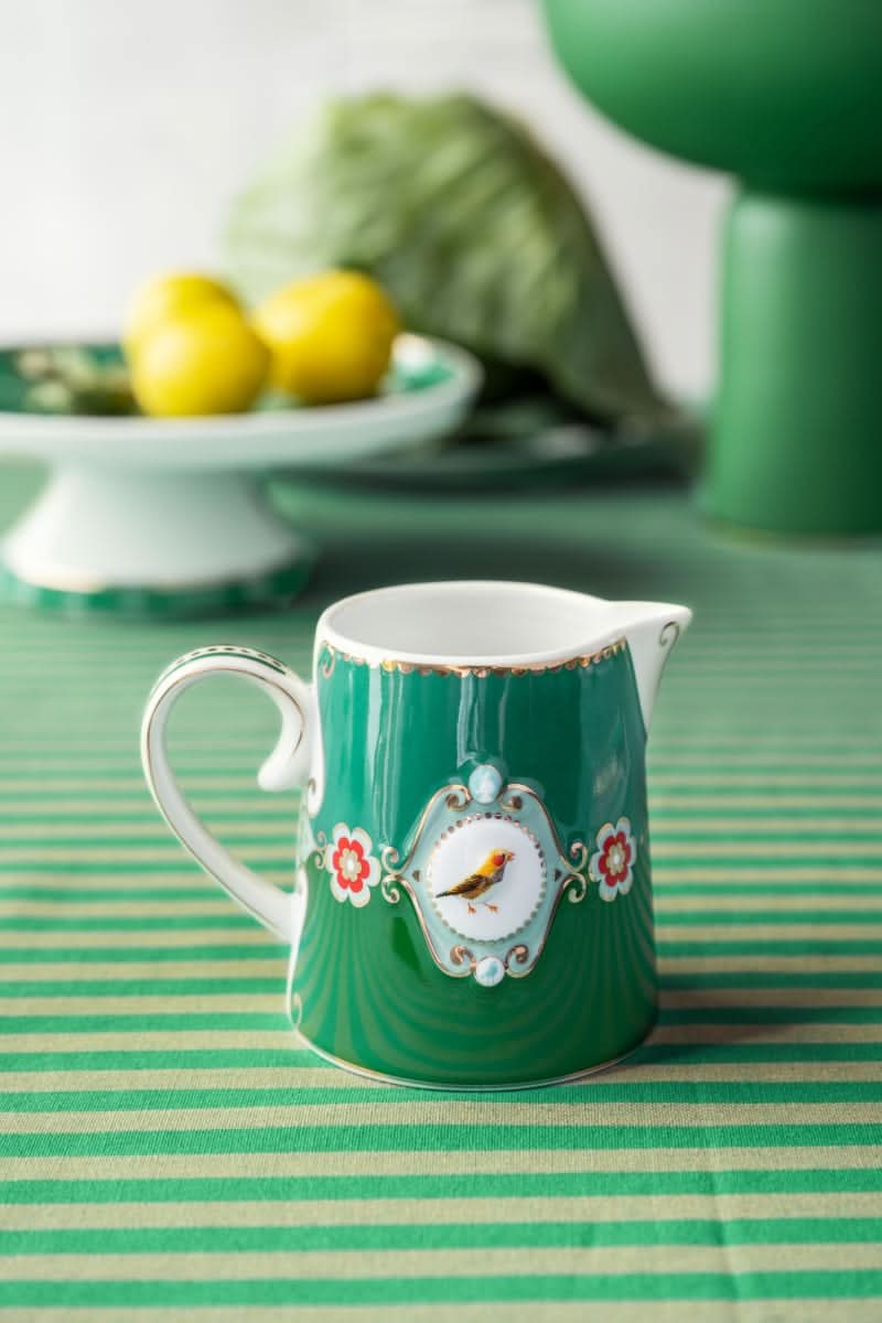 Se Jug Small Love Birds Medallion Emerald-Green 270ml på udsalg! Billig fragt & hurtig levering. Spar op til 51% på Pip Studio. Køb nu!