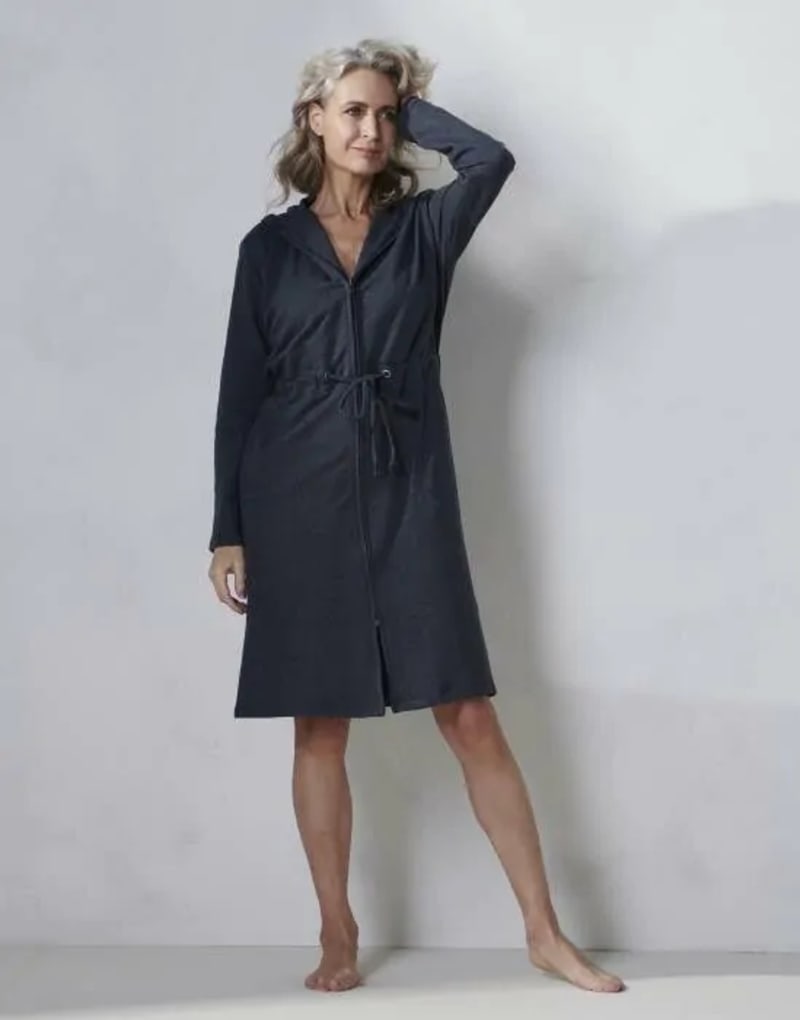 Produktbillede af Louise Bathrobe Navy S på tilbud i høj kvalitet
