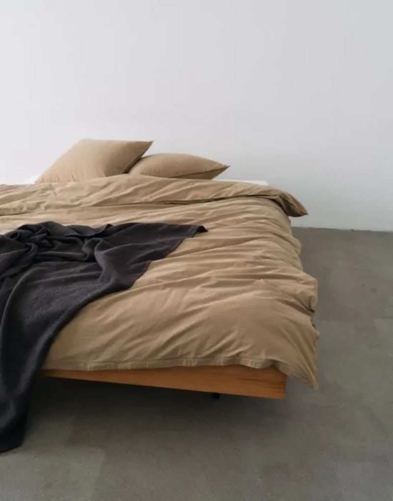 Produktbillede af Marc O Polo Senja walnut Duvet cover 140x200+60x63 på tilbud i høj kvalitet